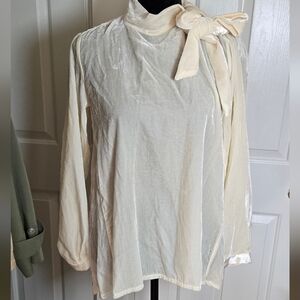 Xacus Cream Blouse with Elegant Bow